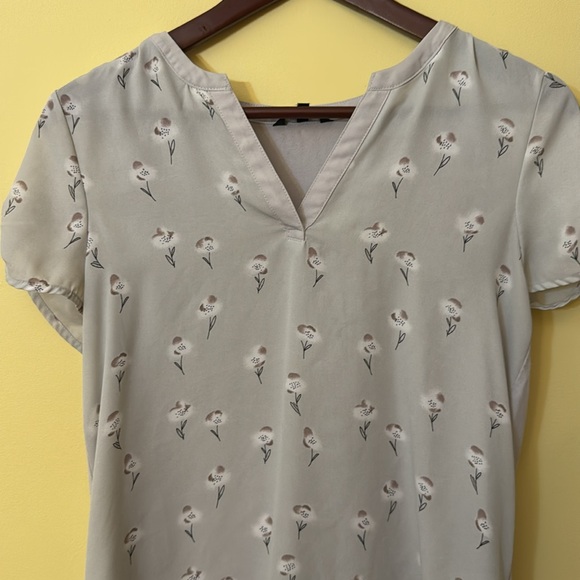 Rw&Co work short. Flower pattern size US Small - Picture 2 of 4